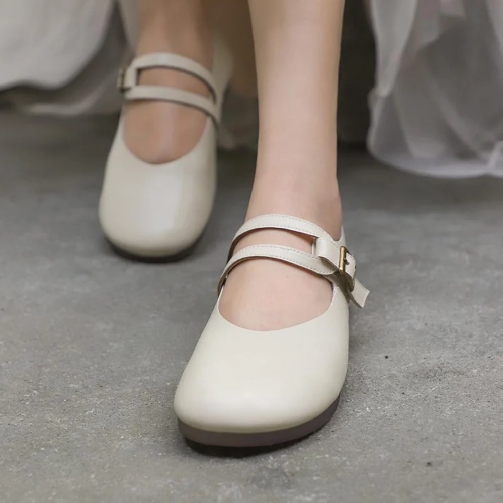 Dwarves- Beige Mary Janes